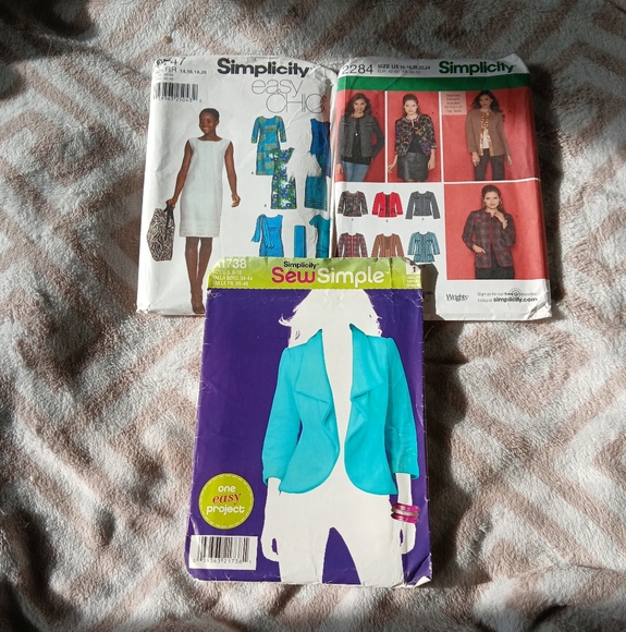 Sewing Pattern Bundle - Picture 4 of 4